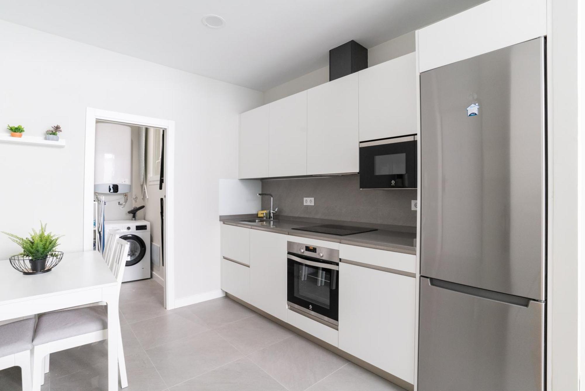 Bright And Airy 2 Bedroom Apartment In Madrid Kültér fotó